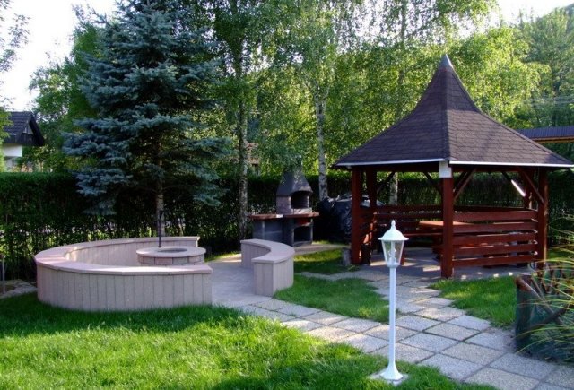 bogcsi_rajnaapartman_filagria_nyarsalo